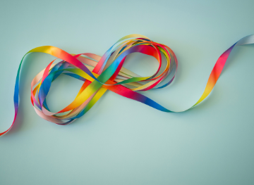 Lo supe a los 40: Impacto del diagnóstico tardío en neurodivergencia
