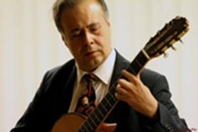 Romilio Orellana y la Orquesta de Cámara de Lo Prado presentan "Clásicos de la guitarra"