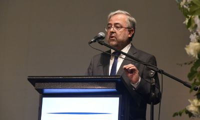 El decano dijo que la Universidad entrega a Chile "más de 200 nuevos médicos, con vocación de servicio y con la voluntad de cambiar este país".