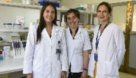 Doctoras Catherine Díaz, Leonor Bustamante y Silvia Castillo. 