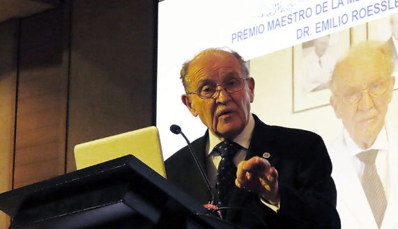 Dr. Emilio Roessler